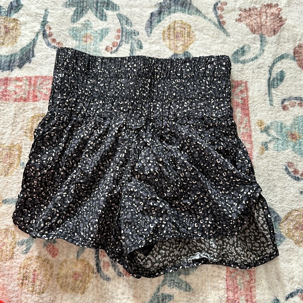 Free people movement shorts! Size xs!